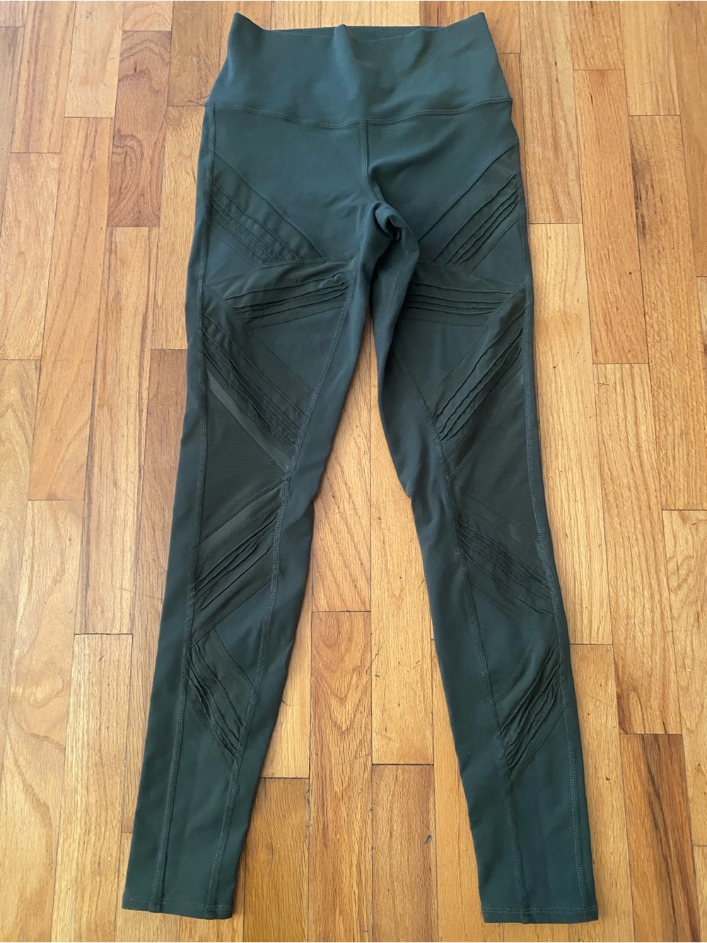 Alo Deep Olive Green Moto Legging